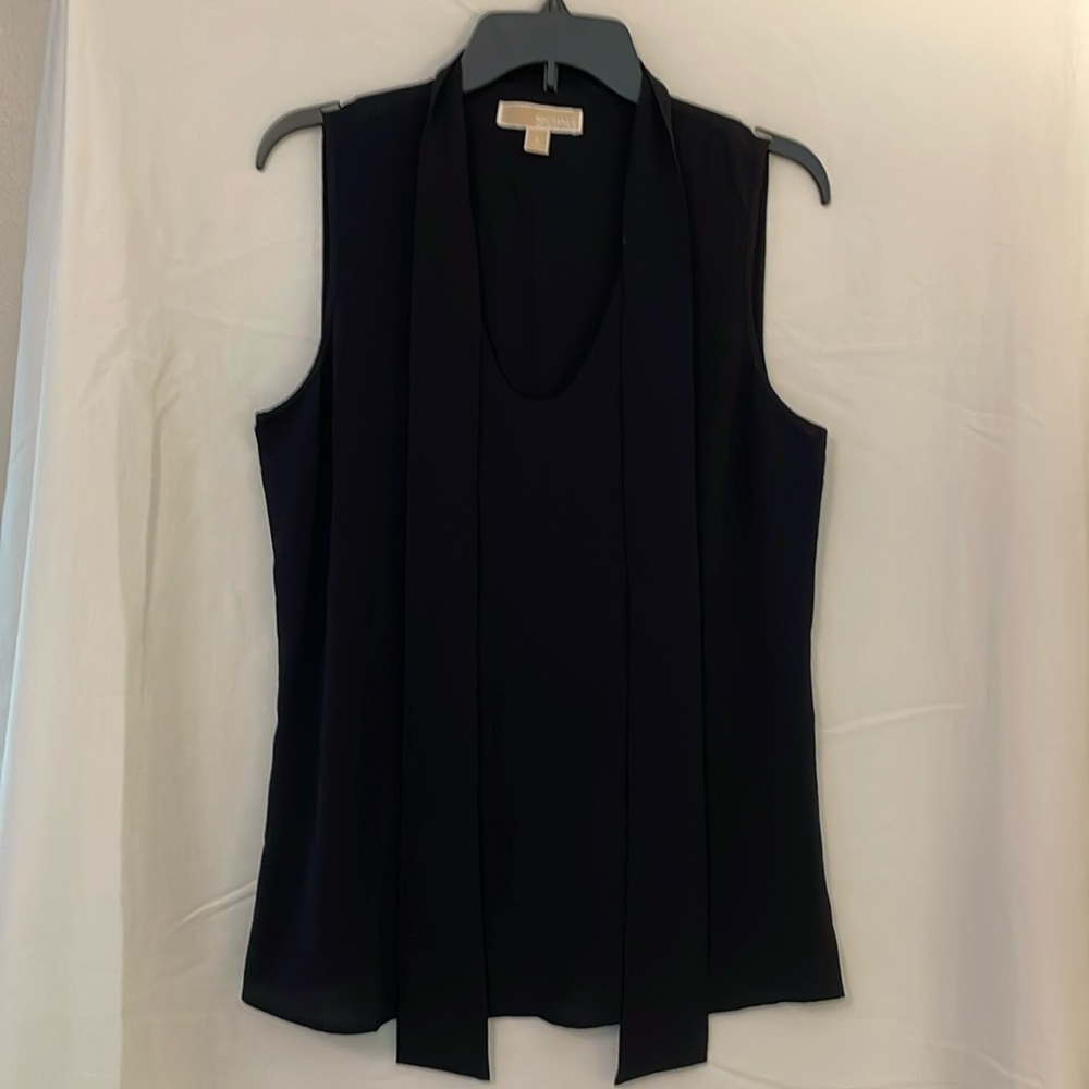 Michael Kors tie shirt 6 black great condition